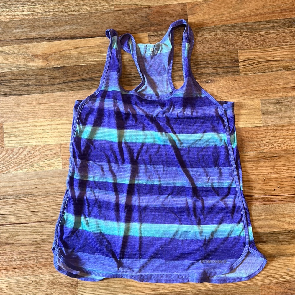Brooks running tank